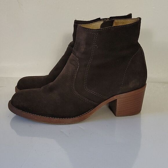 A.P.C Anna Brown Suede Ankle Boots Size 37 - Picture 1 of 9